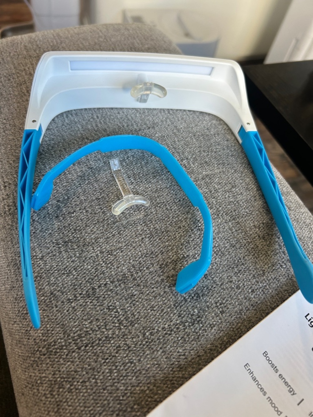 Blue and white therapy light glasses